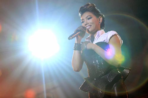 Green concert # 14 DA & The Idols unbreak my heart