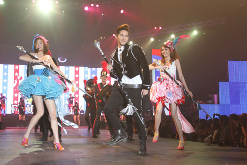 Kamikaze Love เว่อร์ Concert