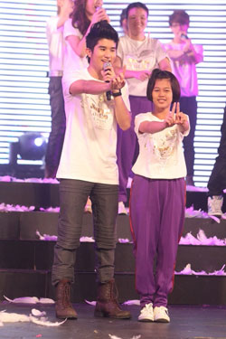 Kamikaze Love เว่อร์ Concert