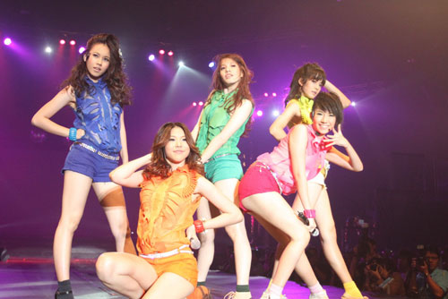 Kamikaze Love เว่อร์ Concert