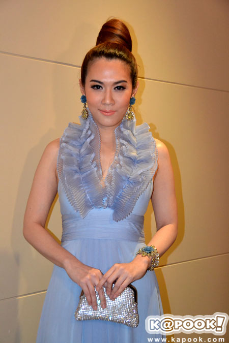 งานแต่งงาน วุ้นเส้น ชาคริต