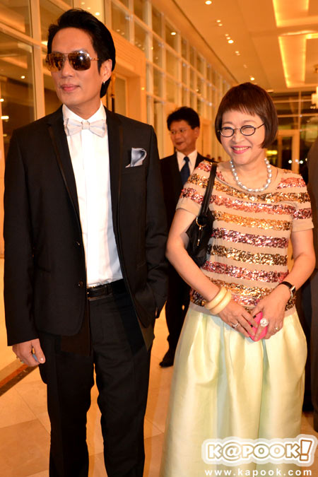 งานแต่งงาน วุ้นเส้น ชาคริต