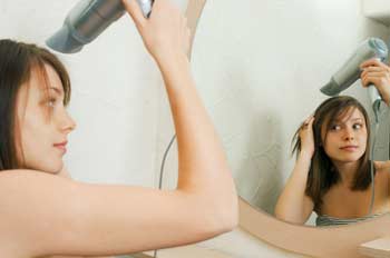 ผมสวยเงางามด้วย 10 วิธีบำรุงผมง่าย ๆ