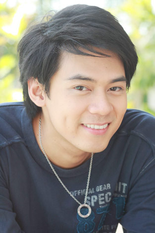 แดน วรเวช