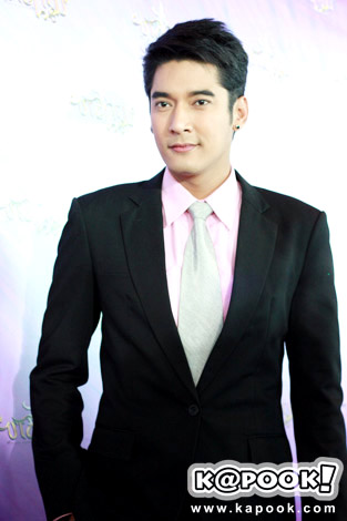 วี วีรภาพ