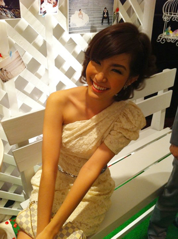 โม มนชนก