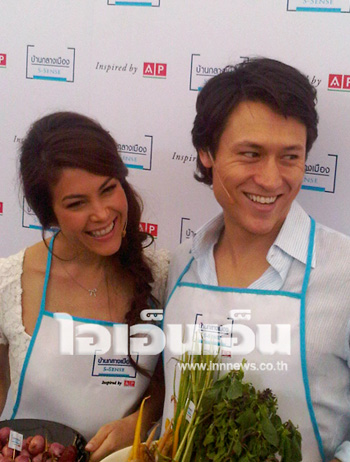 พอลล่า เทเลอร์ – เอ็ดเวิร์ด