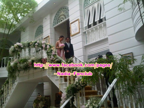 นาเดียแต่งงาน