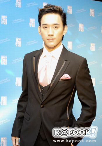 แชมป์ พีรพล