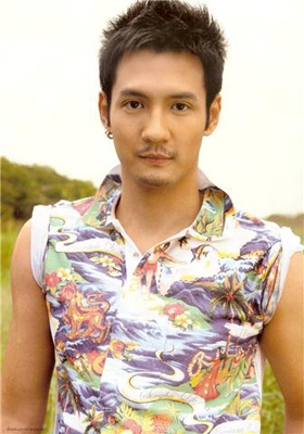 โอ๊ค พีรพันธ์ อารียพันธ์