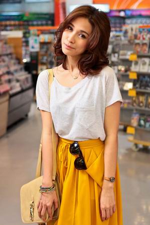 พลอย เฌอมาลย์