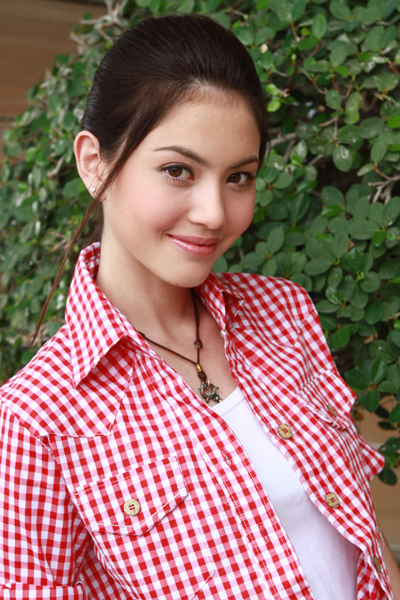 ใหม่ ดาวิกา โฮร์เน่