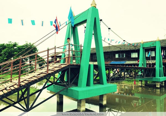 ตลาดบางหลวง