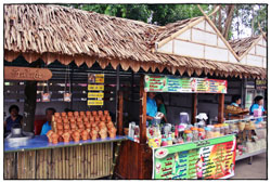 ตลาดน้ำบ้านใหญ่