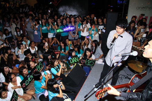 แดน วรเวช Hot Live Studio