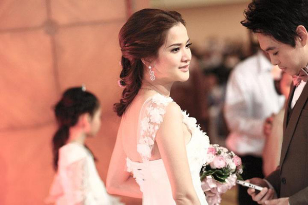 งานแต่งปอย ปวีณา งานแต่งปอย ปวีณา