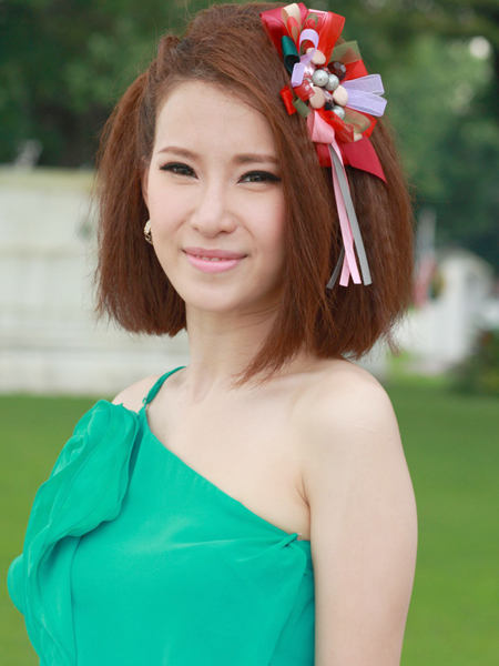 เบลล์ เกิร์ลลี่ เบอร์รี่