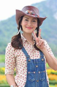 แอน ทองประสม