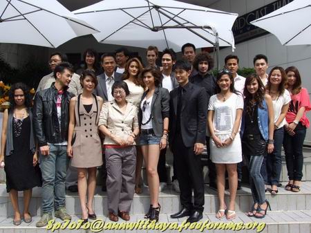 เลื่อมพรายลายรัก