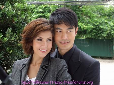 เลื่อมพรายลายรัก