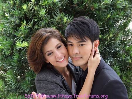 เลื่อมพรายลายรัก