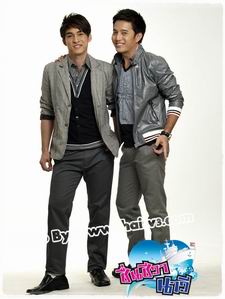 ชื่นชีวานาวี