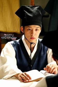 บัณฑิตหน้าใส หัวใจว้าวุ่น