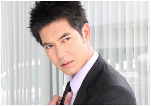 เวียร์ ศุกลวัฒน์