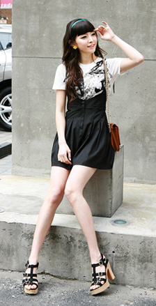 ชุดเดรส 