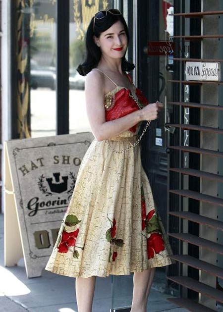 แฟชั่นวินเทจ - ชุดวนิดา