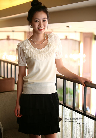 ชุดสีขาวดำ