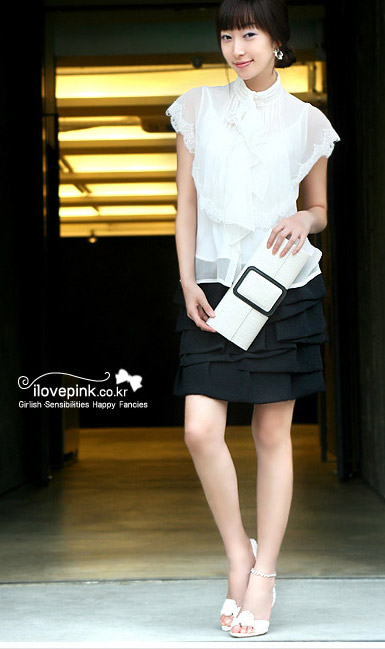 ชุดสีขาวดำ