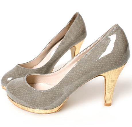 รองเท้าส้นสูง