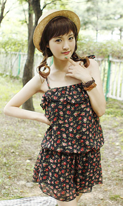 เดรสลายดอก  ชุดลายดอก