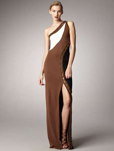 ชุดราตรียาวผ่าข้าง