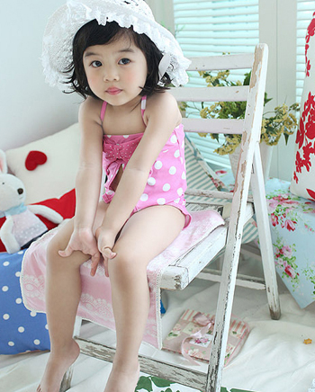 ชุดว่ายน้ำเด็ก