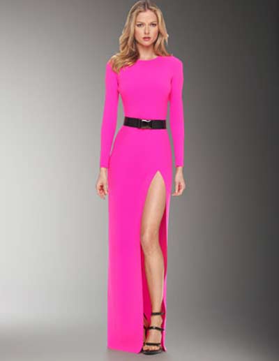 ชุดราตรียาวผ่าข้าง