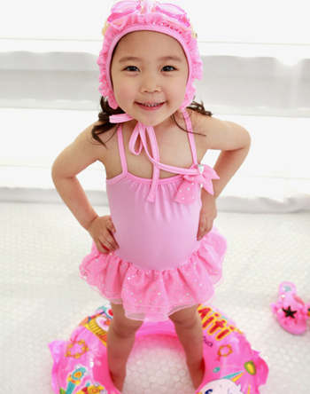 ขุดว่ายน้ำเด็ก