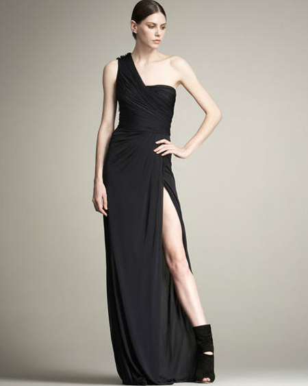 ชุดราตรียาวผ่าข้าง