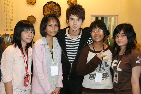 สุภาพบุรุษบอยแบนด์