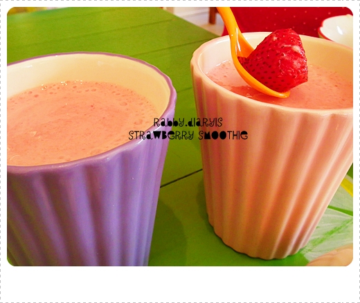 สตรอเบอร์รี่ สมู้ตตี้