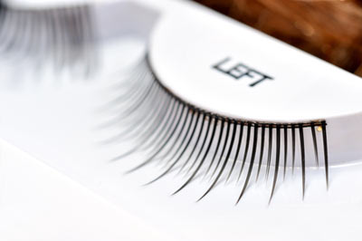 ขนตาปลอม