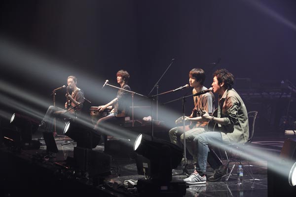 CNBLUE