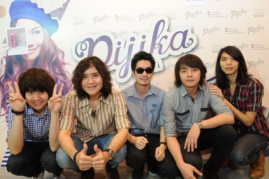 แถลงเปิดอัลบั้ม Pijika