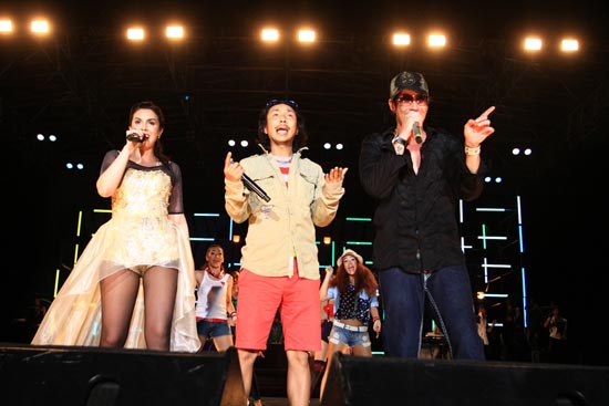 คอนเสิร์ต Sea-Mix on the Beach