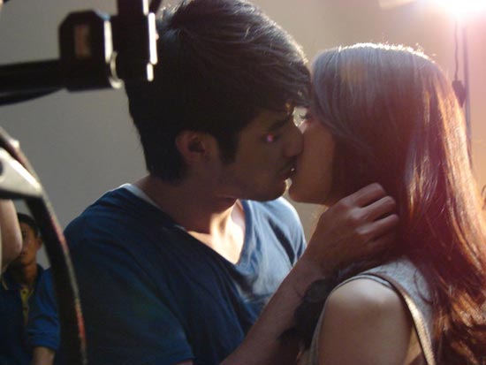 กอล์ฟ เบญจพล mv เพลง ไม่ใช่ไม่รู้สึก