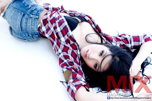 ใบเตย อาร์สยาม mix magazine
