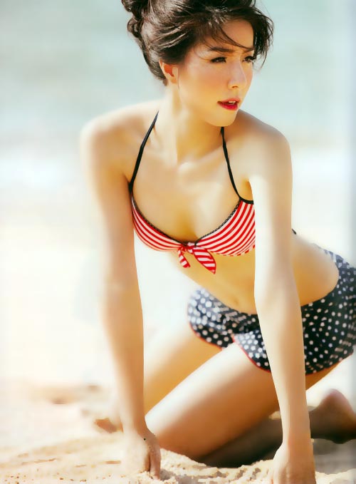 ซอ จียอน ชุดว่ายน้ำ