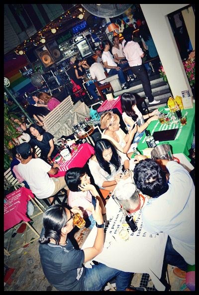Hippie De Bar
