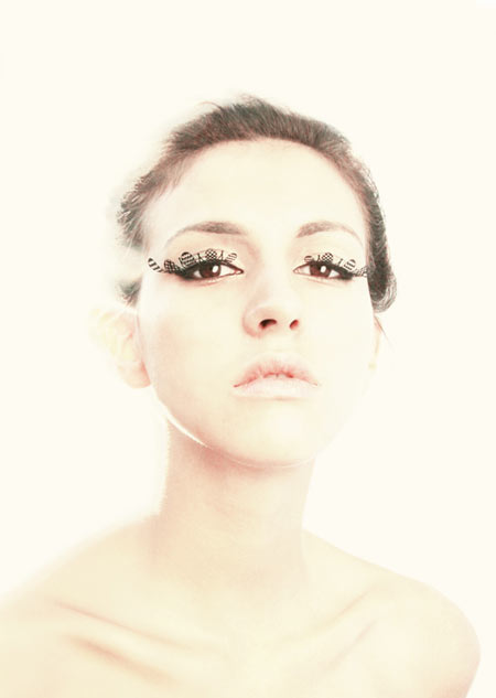 ขนตาปลอมลายฉลุ